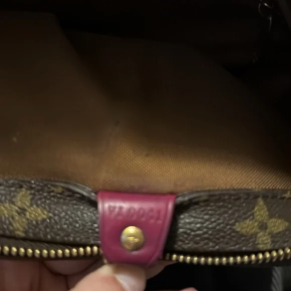 ❤️SALE❤️Authentic Louis Vuitton monogram shoulder bag with custom color - Picture 13 of 16